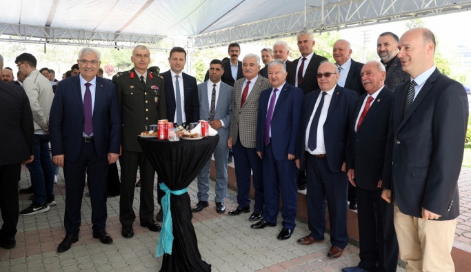 BAŞKANIMIZ AKAY BAYRAMLAŞMA PROGRAMINA KATILDI