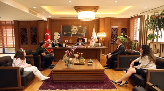 BAŞKANIMIZ AKAY GÖREVİNİ ÇOCUKLARA DEVRETTİ