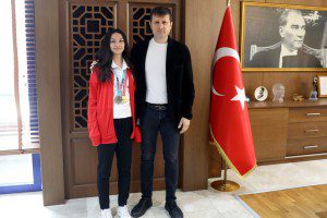 BAŞARILI SPORCUMUZ SUDENAZ KAYA’DAN ZİYARET