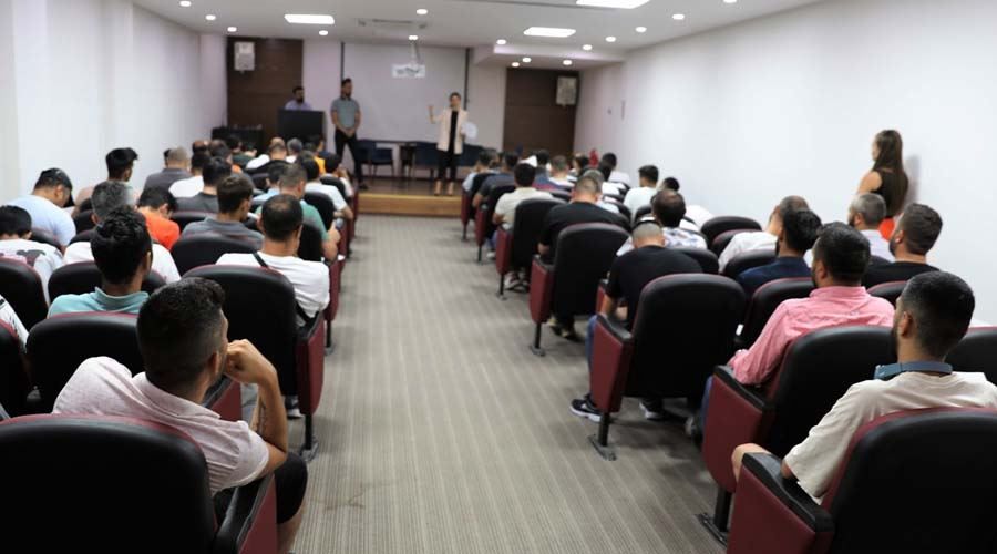 İŞVEREN VE İŞÇİ ARASINDA KÖPRÜ OLUYORUZ
