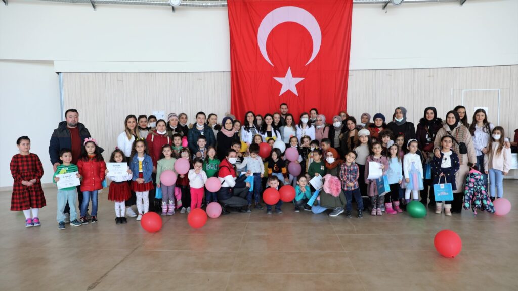 ÇOCUK ATÖLYEMİZ İLK MEZUNLARINI VERDİ!
