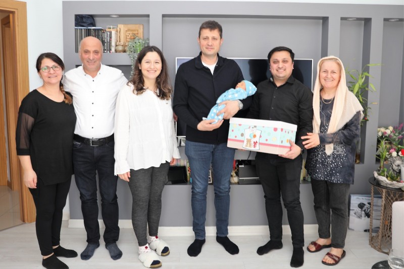 ESEN VE COŞKUN AİLELERİNİN BEBEK SEVİNCİNE ORTAK OLDUK