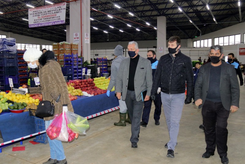 BAŞKANIMIZ AKAY PAZAR YERİNDE ALINAN CORONA TEDBİRLERİNİ İNCELEDİ