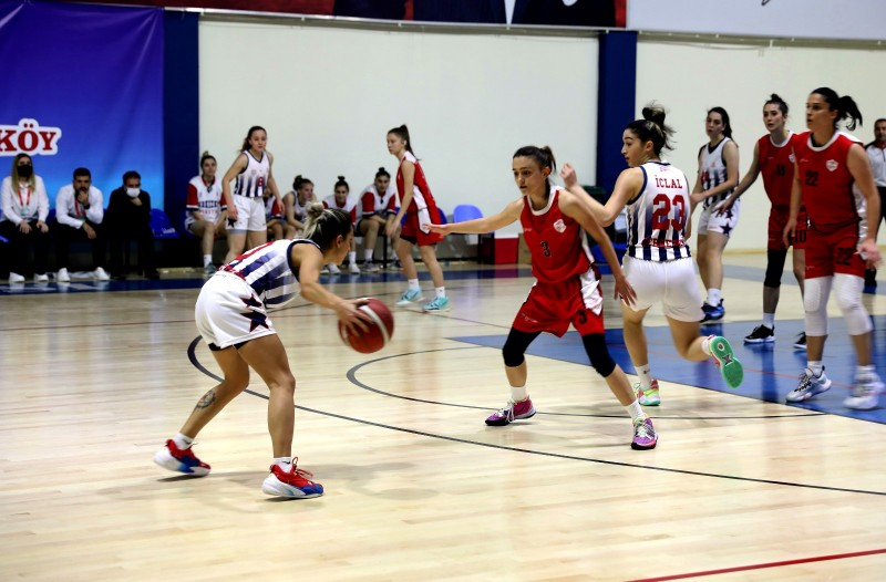 KADIN BASKETBOL TAKIMIMIZ GALİBİYET SERİSİNE DEVAM ETTİ