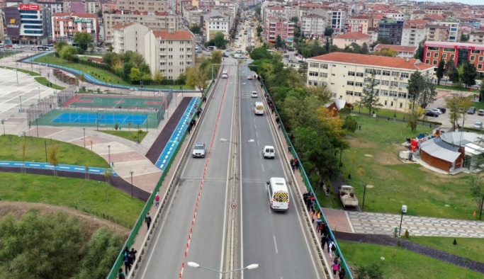 ATATÜRK VİYADÜĞÜ YAYA YOLU GENİLŞETME ÇALIŞMASI PAZAR GÜNÜ BAŞLIYOR