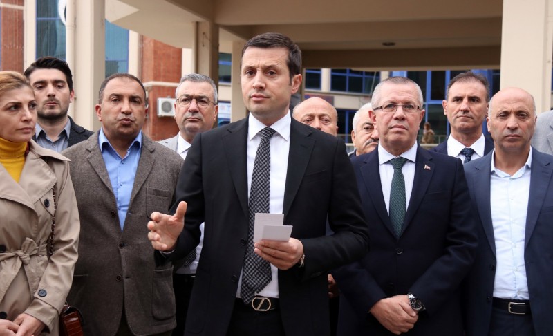 MECLİS SİYASET YERİ DEĞİL, HİZMET ÜRETME YERİDİR
