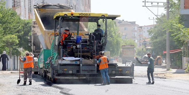 VELİKÖY MAHALLEMİZDE 27 BİN 580 METREKARELİK YOL AĞIMIZI ASFALTLADIK