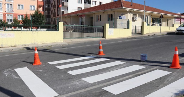 OKULLARIMIZDA ÇEVRE DÜZENLEME ÇALIŞMALARI DEVAM EDİYOR