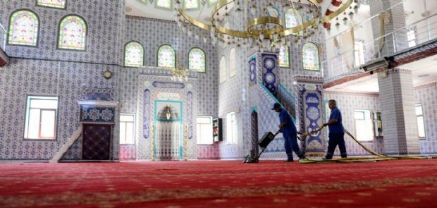 CAMİLERİMİZDE KURBAN BAYRAM TEMİZLİĞİ