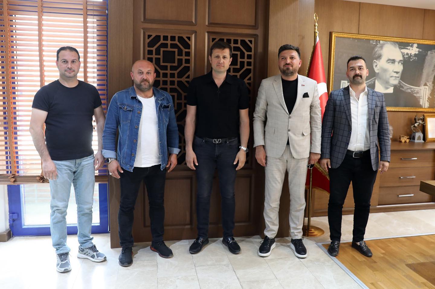 ÜLKÜ OCAKLARI ‘ODAK2023’ EĞİTİM SETİ HEDİYE ETTİ