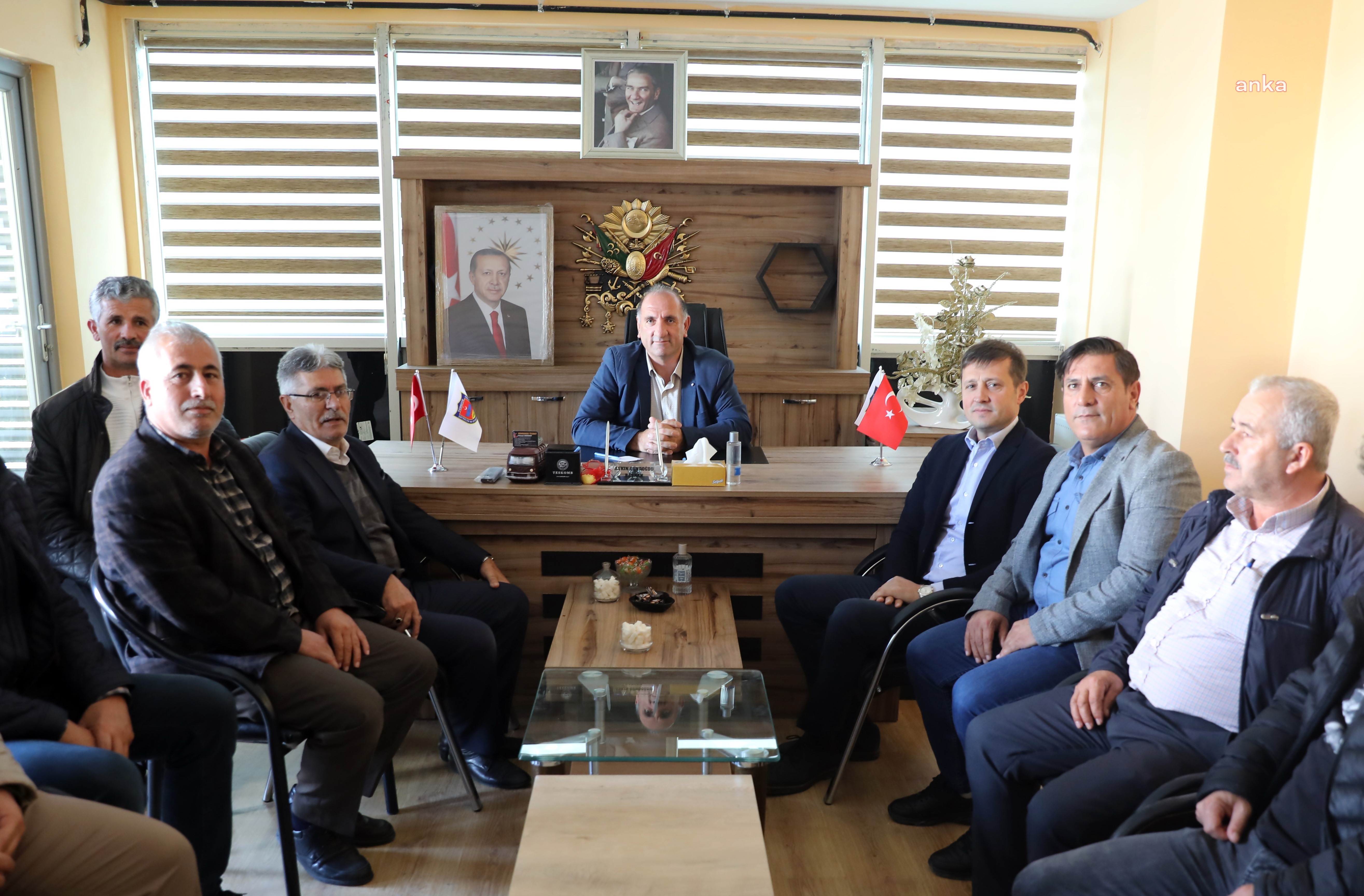 BAŞKANIMIZ AKAY’DAN SERVİSÇİLER ODASINA HAYIRLI OLSUN ZİYARETİ
