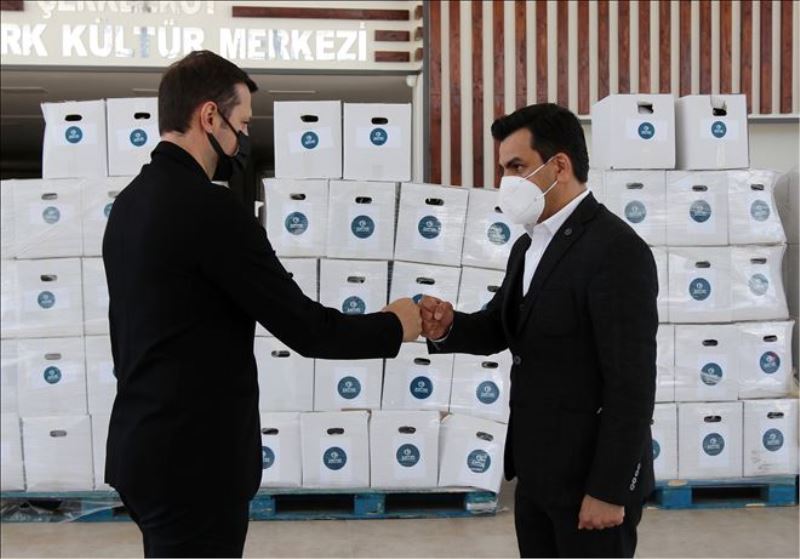KAPTAN DEMİR ÇELİK’TEN KOMŞU PAKET KAMPANYASINA DESTEK
