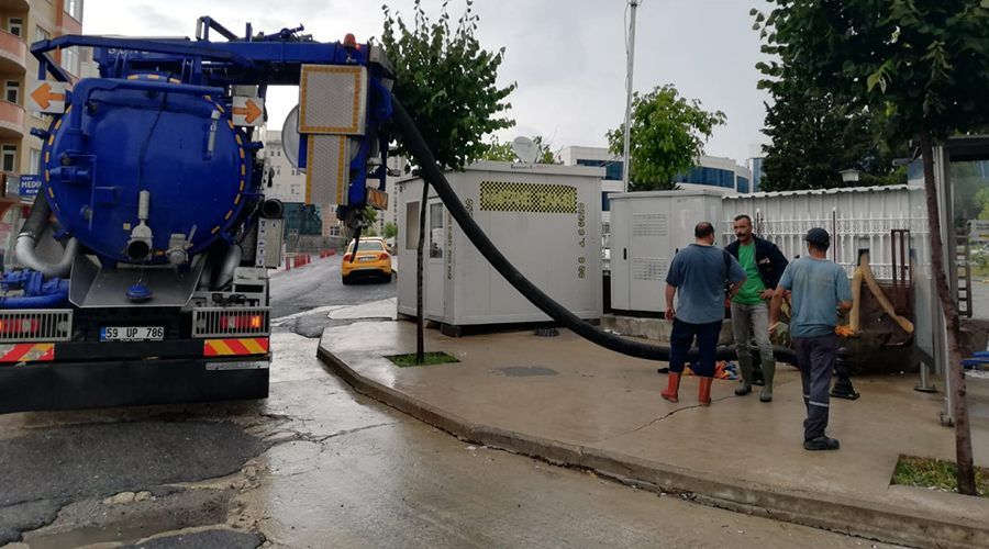 ÇERKEZKÖY’DE METREKAREYE YAKLAŞIK 50 KG YAĞIŞ DÜŞTÜ