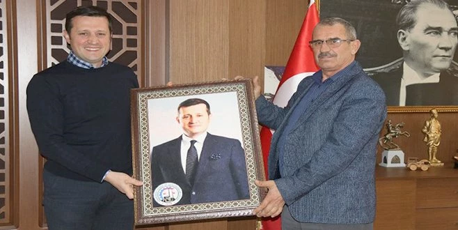 ESNAF ODASI’NDAN BAŞKANIMIZ AKAY’A TEŞEKKÜR ZİYARETİ