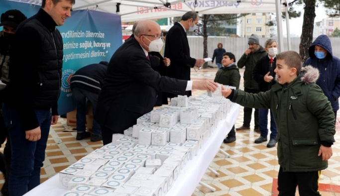 HAYIRLI KANDİLLER