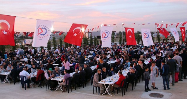 İFTAR SOFRAMIZ VELİKÖY’DE KURULDU