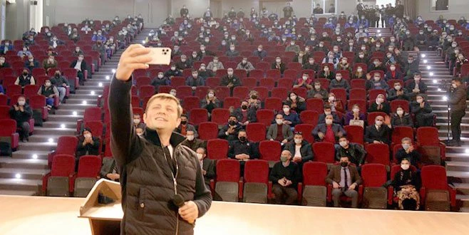 BAŞKANIMIZ AKAY’DAN PERSONEL A.Ş. ÇALIŞANLARINA YENİ YIL MÜJDESİ