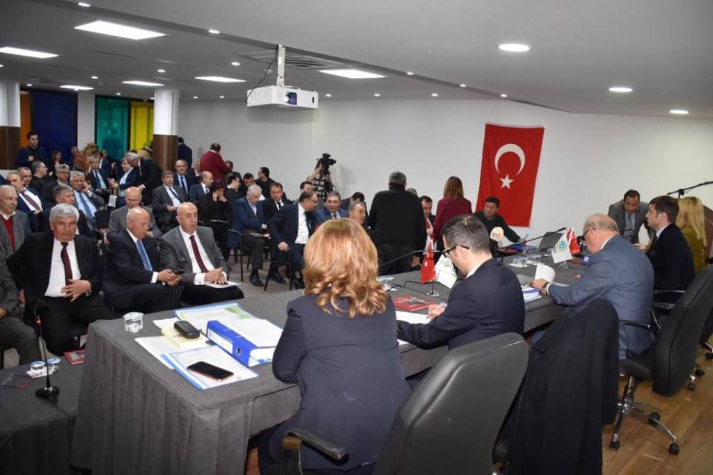 BÜYÜKŞEHİRİN SON MECLİS TOPLANTISINA ÇERKEZKÖY EV SAHİPLİĞİ YAPTI