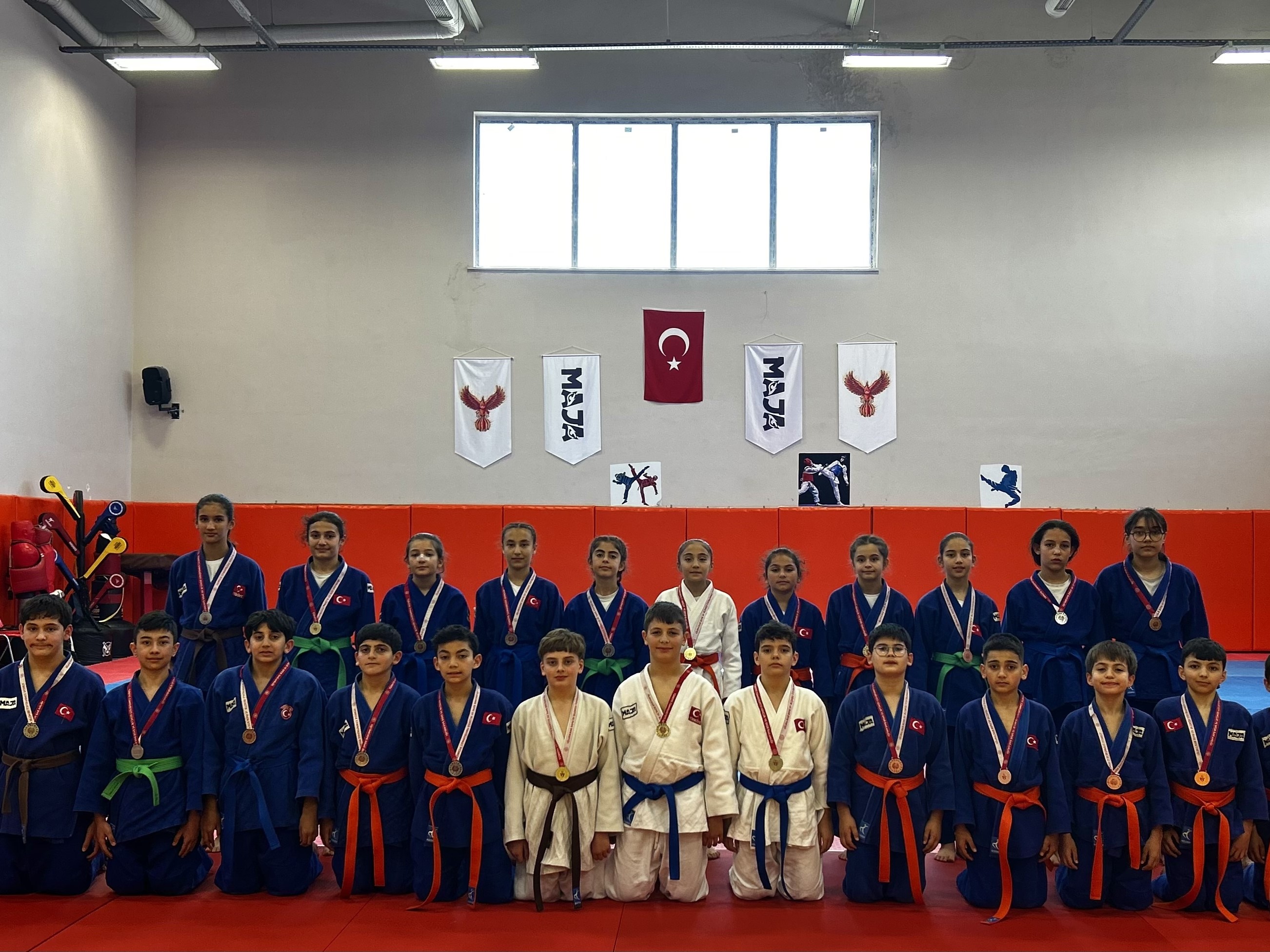 JUDO TAKIMIMIZ YİNE MADALYALARI TOPLADI
